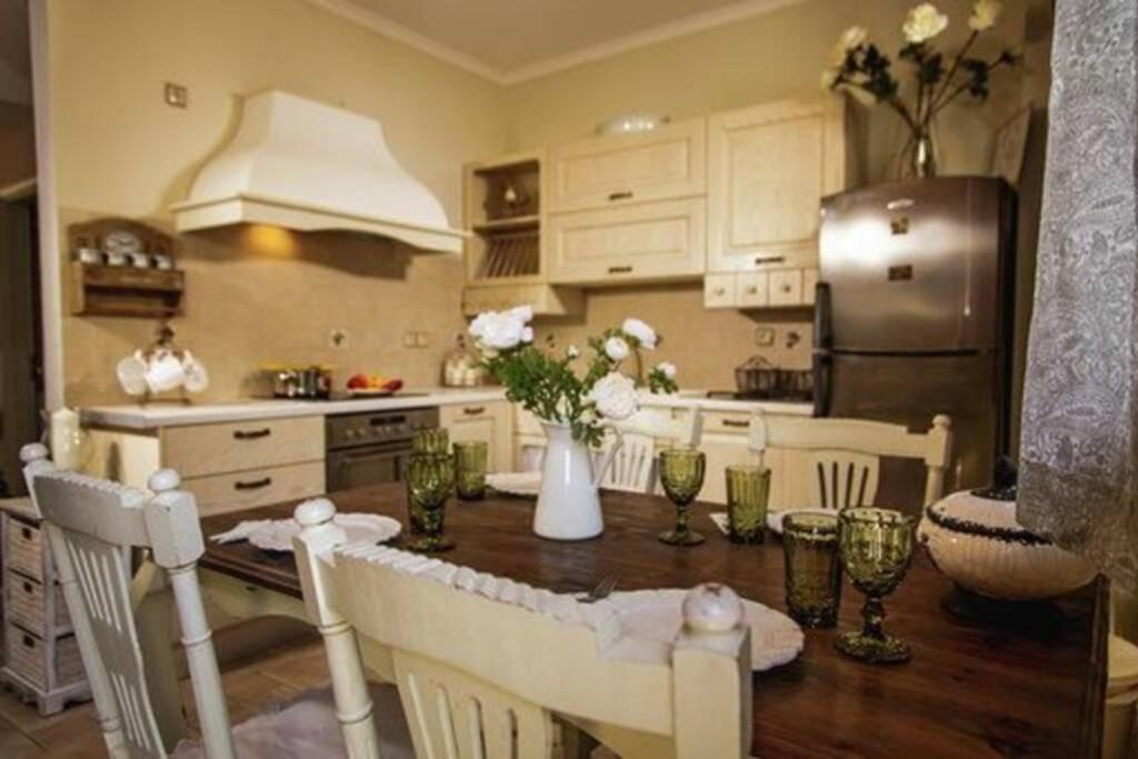 Sea Front Almi Villa Василики Екстериор снимка
