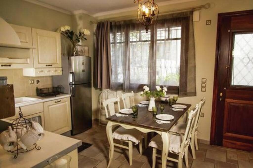 Sea Front Almi Villa Василики Екстериор снимка