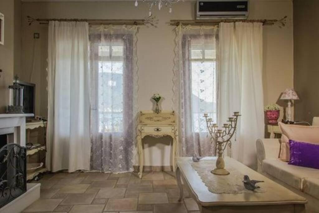 Sea Front Almi Villa Василики Екстериор снимка