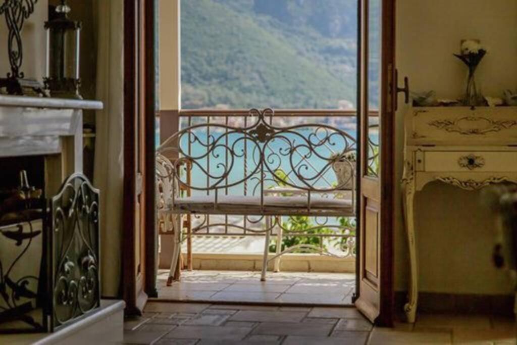 Sea Front Almi Villa Василики Екстериор снимка
